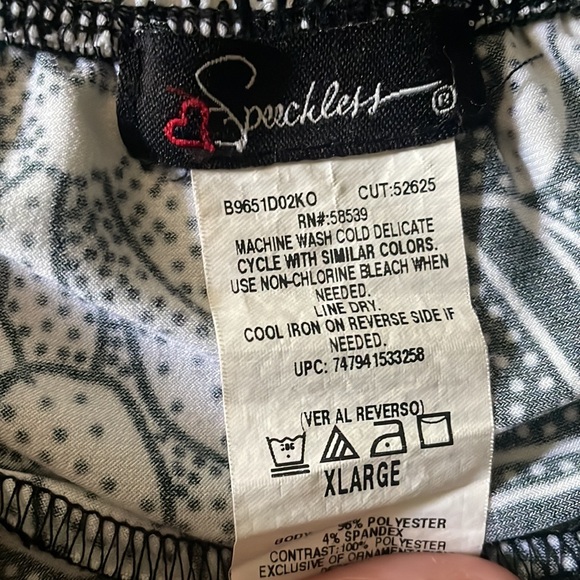 Y2K Speechless Black and White Flower Patterned Stretch Skirt - Picture 6 of 6